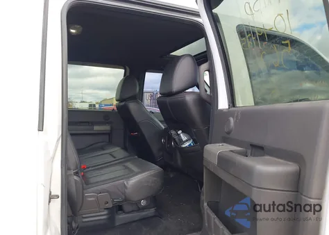 2011 Ford F-250 Lariat z USA, uszkodzony, nr VIN 1FT7W2BT5BEC05626